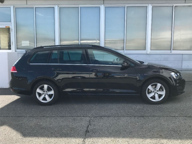 VOLKSWAGEN GOLF VARIANT 2015