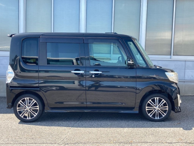 DAIHATSU TANTO 2014