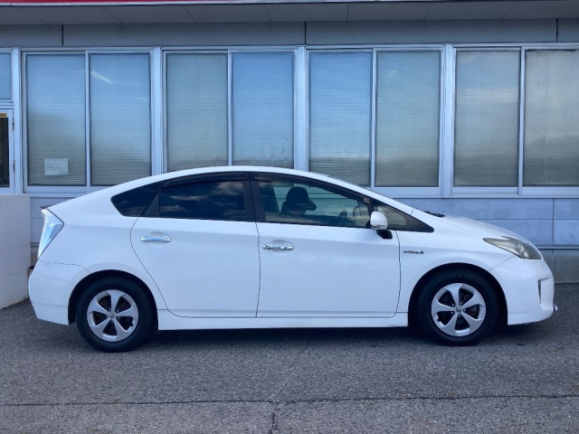TOYOTA PRIUS 2012
