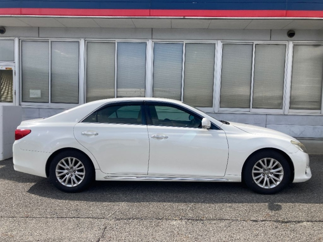 TOYOTA MARK X 2013