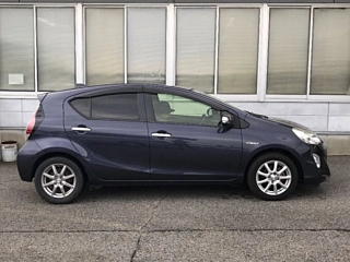 TOYOTA AQUA 2015