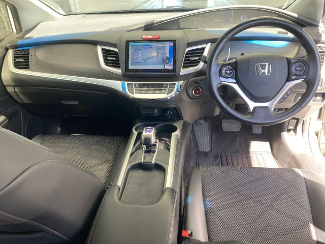 HONDA JADE 2015