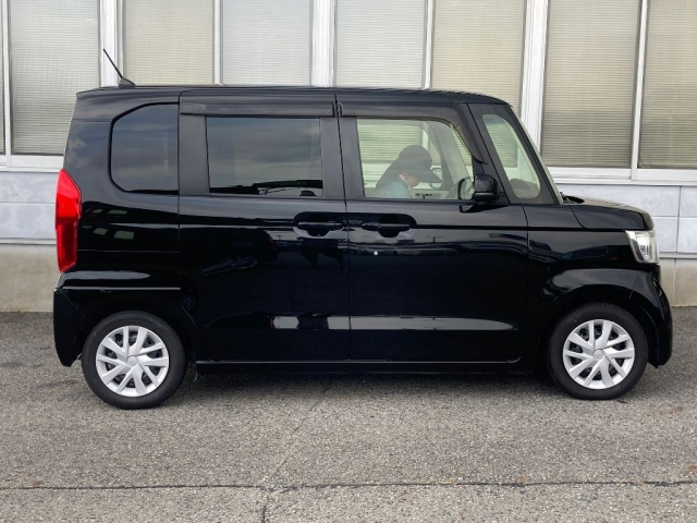 HONDA N BOX 2017