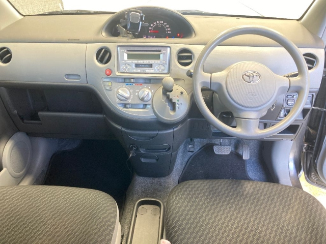 TOYOTA SIENTA 2008