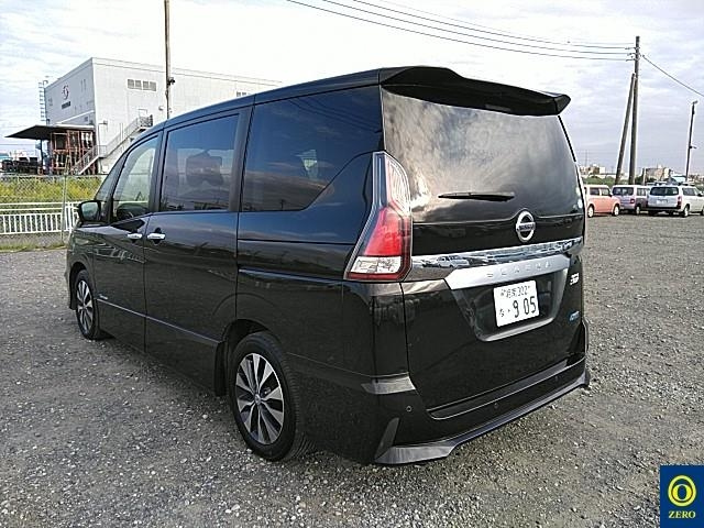 NISSAN SERENA 2017