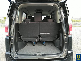 NISSAN SERENA 2017