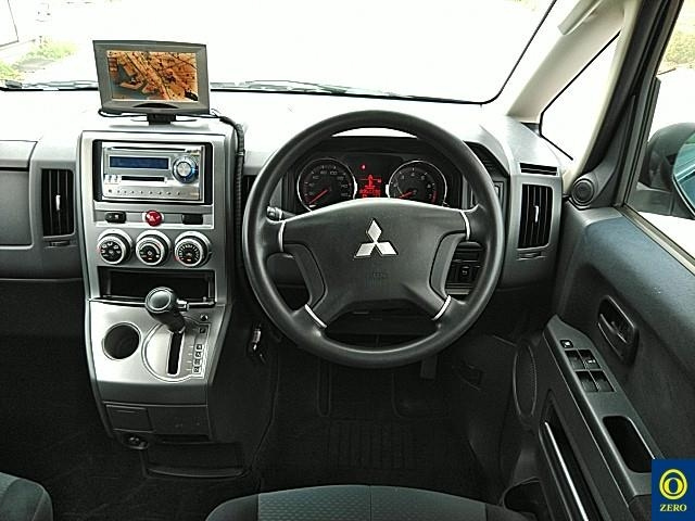 MITSUBISHI DELICA D5 2009