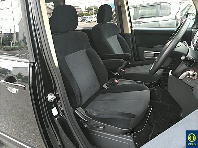 MITSUBISHI DELICA D5 2009