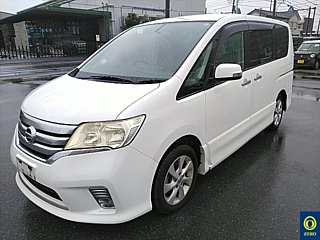 NISSAN SERENA 2011