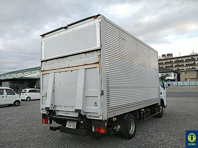 MITSUBISHI CANTER 2011