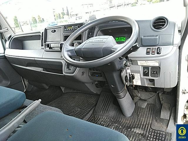 MITSUBISHI CANTER 2011