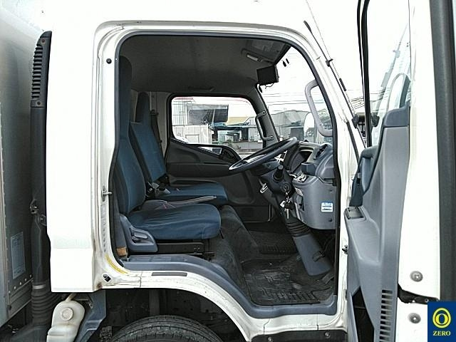 MITSUBISHI CANTER 2011