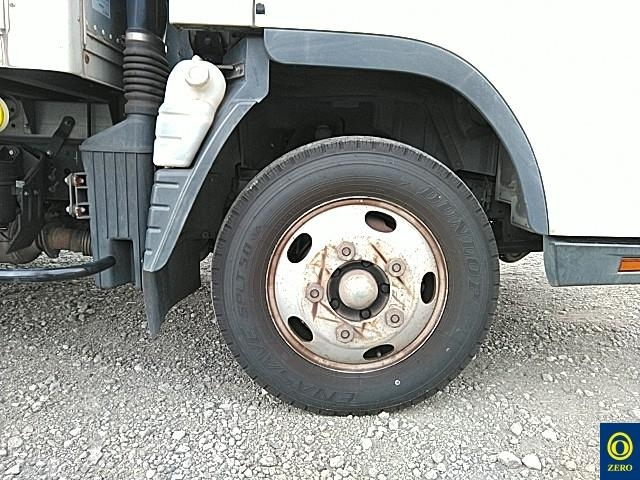 MITSUBISHI CANTER 2011