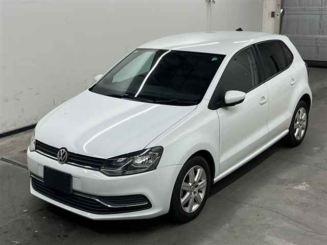 VOLKSWAGEN POLO 2014