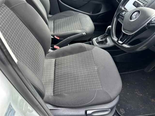 VOLKSWAGEN POLO 2016