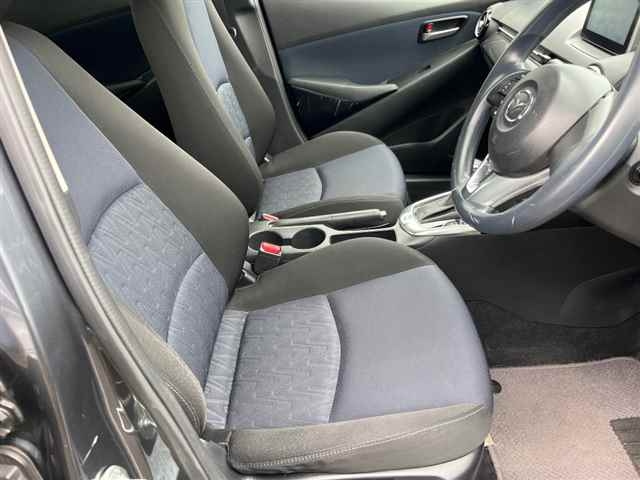 MAZDA DEMIO 2016
