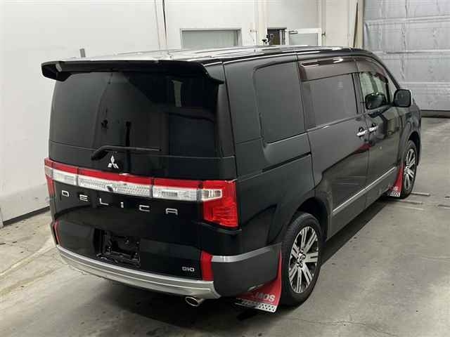 MITSUBISHI DELICA D5 2019