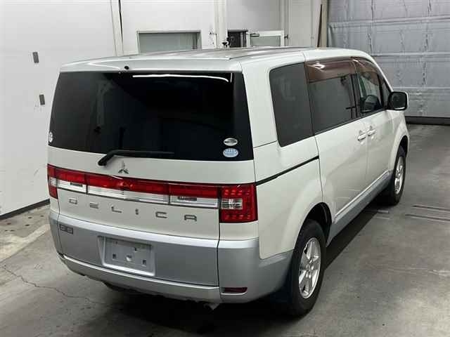 MITSUBISHI DELICA D5 2008