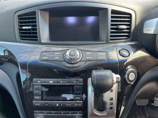 NISSAN ELGRAND 2011