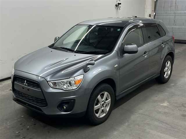 MITSUBISHI RVR 2013