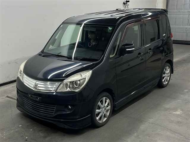 MITSUBISHI DELICA D2 2012