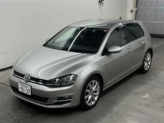 VOLKSWAGEN GOLF 2017