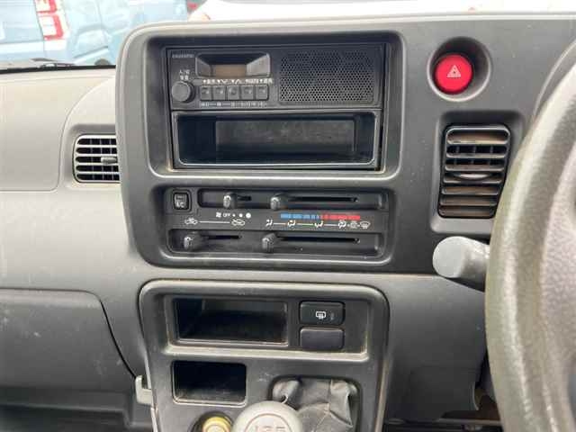 DAIHATSU HIJET VAN 2010