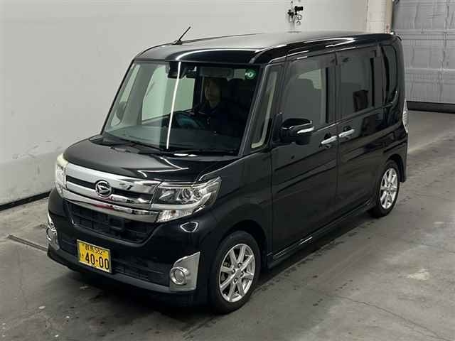 DAIHATSU TANTO 2015