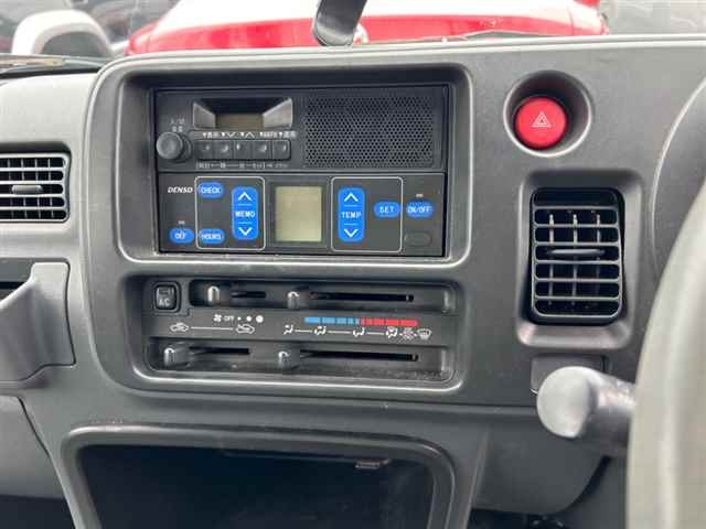 DAIHATSU HIJET TRUCK 2012