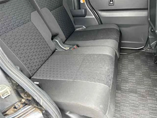 DAIHATSU WAKE 2014