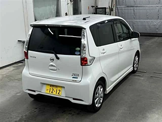 NISSAN DAYZ 2013