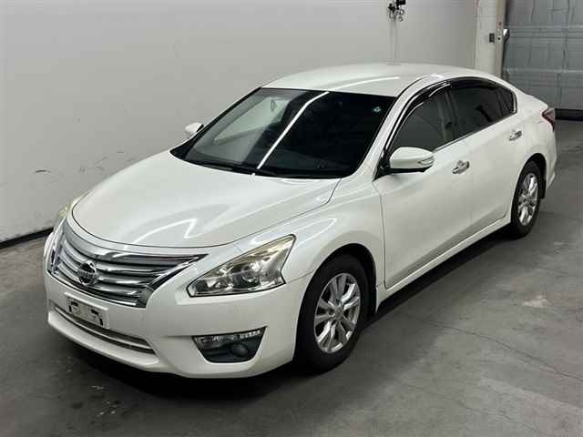 NISSAN TEANA 2015