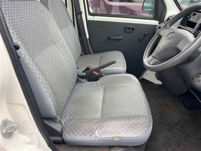 DAIHATSU HIJET VAN 2017