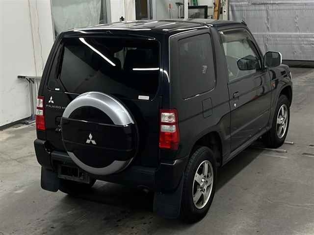 MITSUBISHI PAJERO MINI 2011