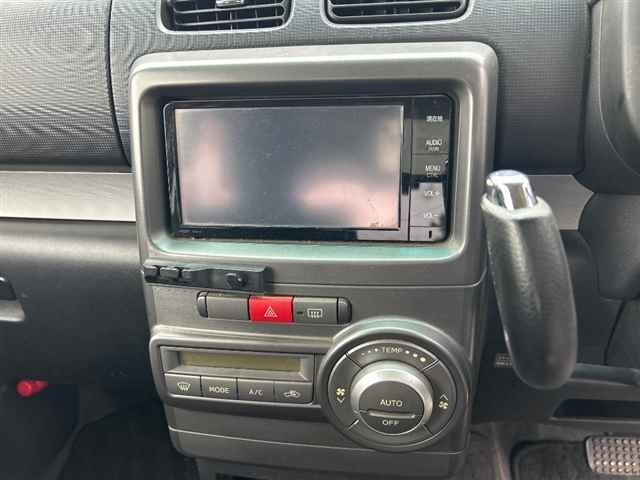 TOYOTA PIXIS SPACE 2014