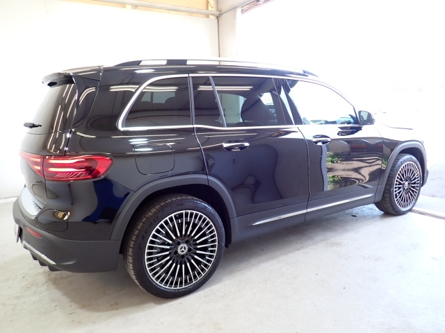 MERCEDES BENZ EQB 2024