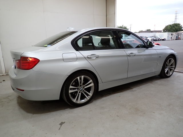 BMW 3 SERIES 2012