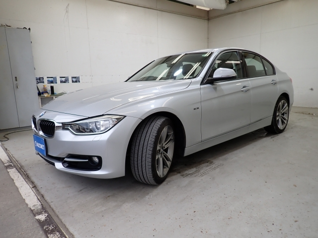 BMW 3 SERIES 2012