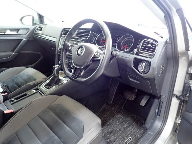 VOLKSWAGEN GOLF VARIANT 2014