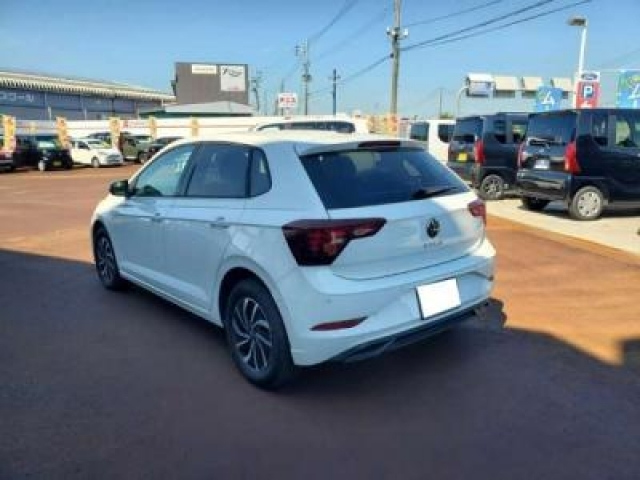 VOLKSWAGEN POLO 2023