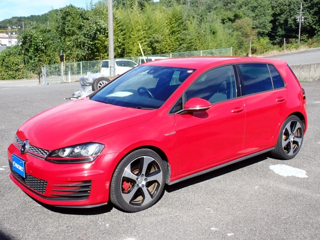 VOLKSWAGEN GOLF 2014