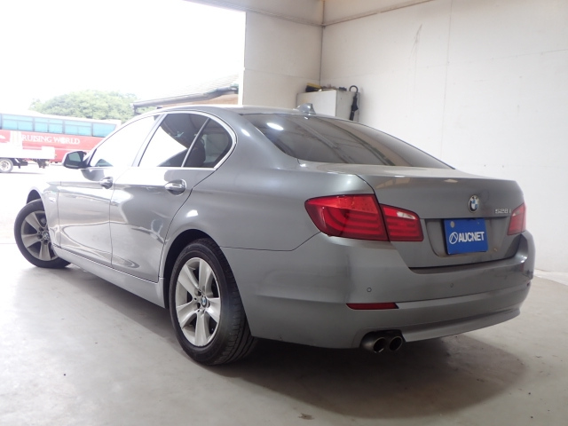 BMW 5 SERIES 2010