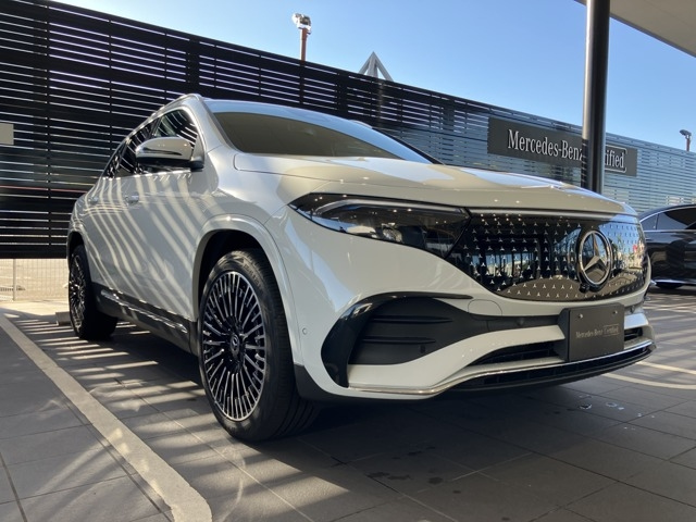 MERCEDES BENZ EQA 2024