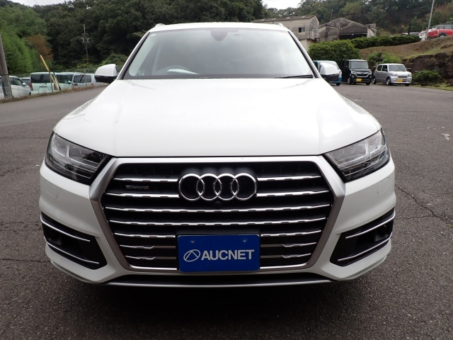 AUDI Q7 2017