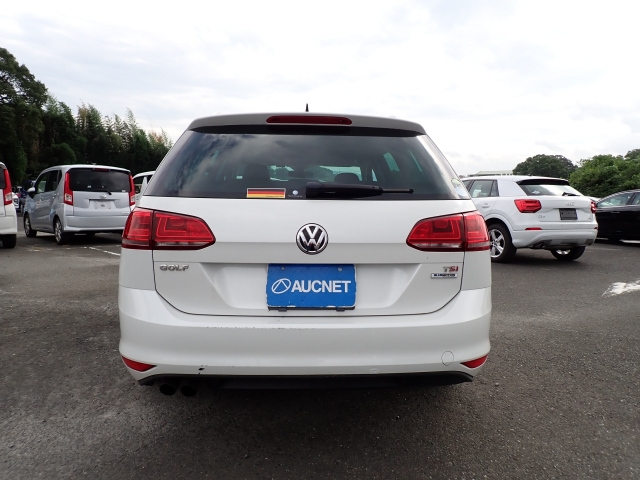 VOLKSWAGEN GOLF VARIANT 2016