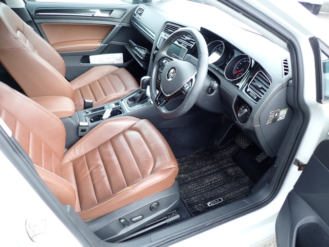 VOLKSWAGEN GOLF VARIANT 2016