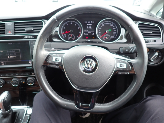 VOLKSWAGEN GOLF VARIANT 2016