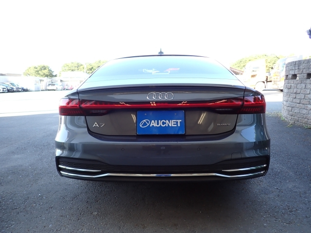AUDI A7 2022