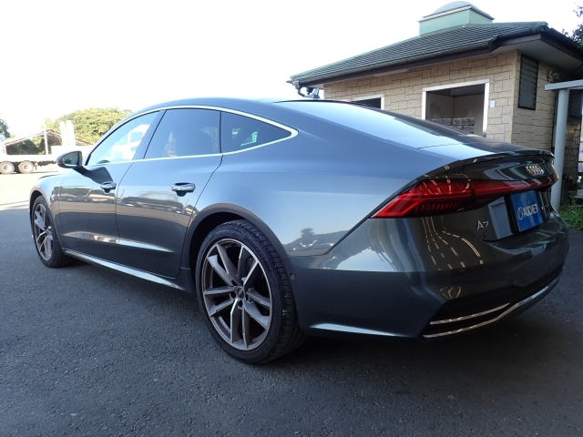 AUDI A7 2022