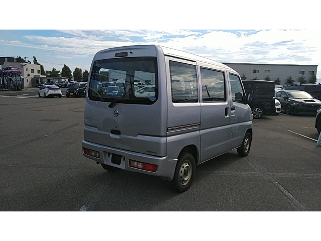 NISSAN CLIPPER VAN 2013